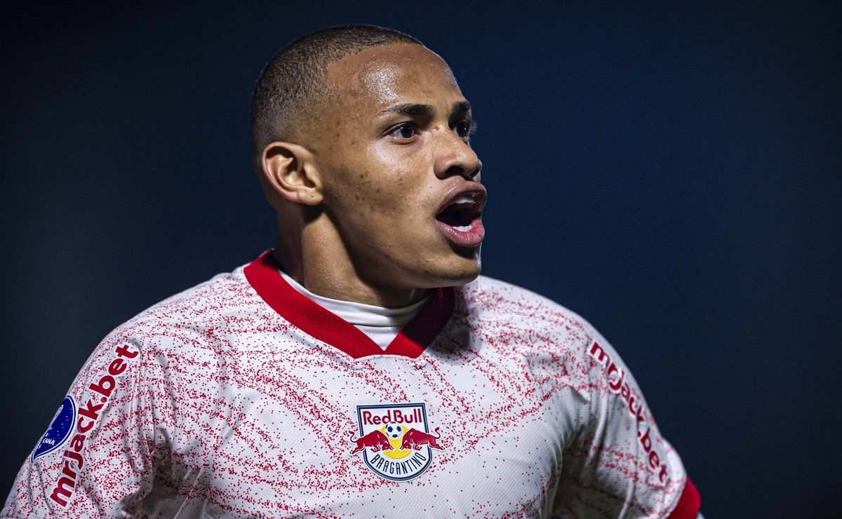 Palmeiras fatura quase R$ 50 milhões com Jhon Jhon e meia é vendido ao Zenit após negociação astronômica