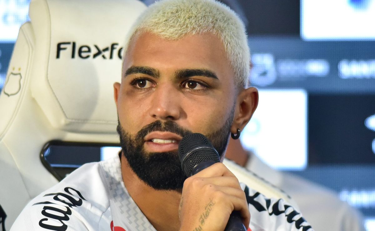 Gabigol se declara ao Flamengo em entrevista para Romário: “Algo totalmente especial”