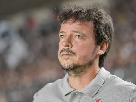 Diniz dá aval e Vasco busca saída de Hugo Moura e Tchê Tchê