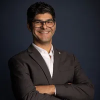 Ex-executivo do Grêmio, Luís Vagner Vivian é oficializado pelo Remo