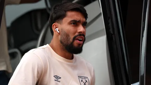 Lucas Paquetá, do West Ham United, chega ao estádio antes da partida da Premier League entre Sunderland e West Ham United no Stadium of Light, em 16 de agosto de 2025, em Sunderland, Inglaterra.