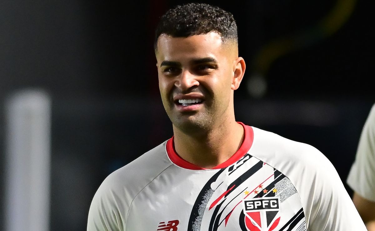 Corinthians recebe prazo do São Paulo para depósito à vista de R$ 1 milhão pela contratação do Alisson