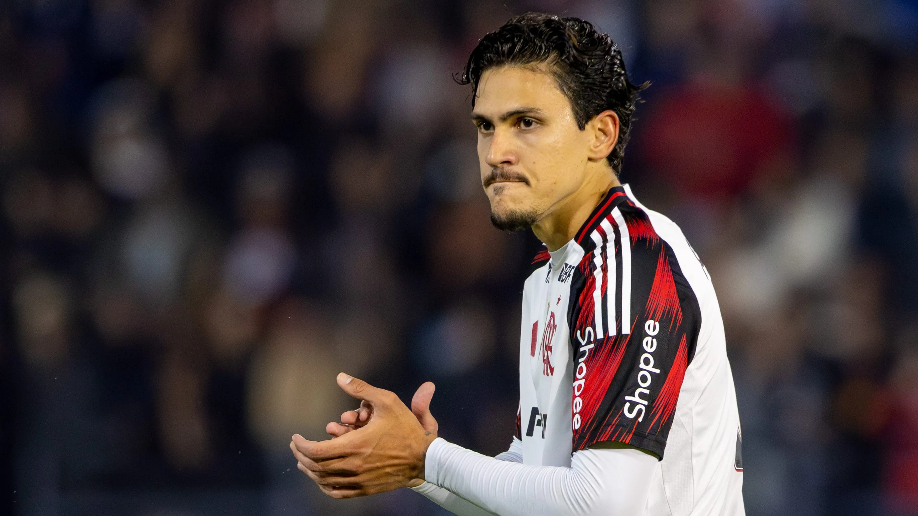 Pedro não vive seu melhor momento no Flamengo - Foto: Joisel Amaral/AGIF.