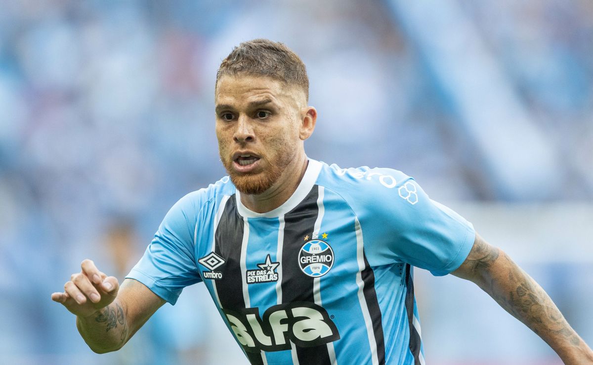 Cuellar recebe decisão definitiva de Luís Castro e saída do volante está 100% descartada