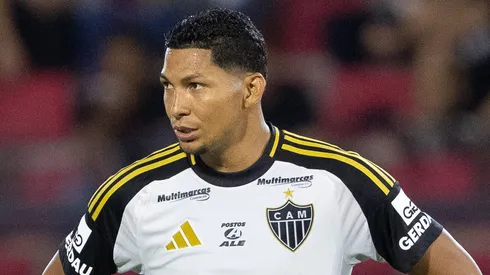 Rony jogador do Atlético-MG lamenta durante partida contra o Bragantino no estadio Cicero De Souza Marques pelo campeonato Brasileiro A 2025.