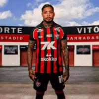 Vitória anuncia a contratação de Marinho