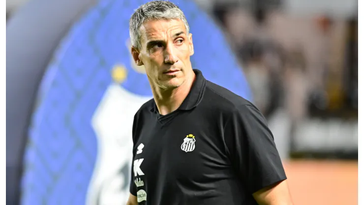 Vojvoda terá que mudar o meio-campo contra a Chape - Foto: Jota Erre/AGIF