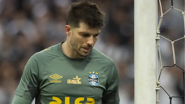 Tiago Volpi se despediu do Grêmio