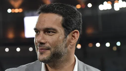 Samir Xaud presidente da CBF visto antes da partida entre Vasco e Fluminense no estadio Maracana pelo campeonato Brasileiro A 2025. Foto: Thiago Ribeiro/AGIF