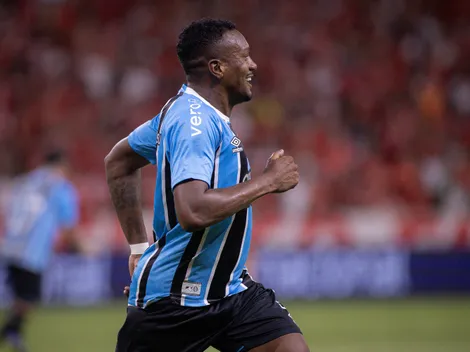 Grêmio negocia rescisão com Edenilson, que se aproxima de acerto com o Botafogo