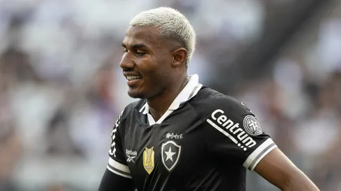CUIABANO jogador do Botafogo durante partida contra o Corinthians no estadio Arena Corinthians pelo campeonato Brasileiro A 2025. Foto: Joisel Amaral/AGIF