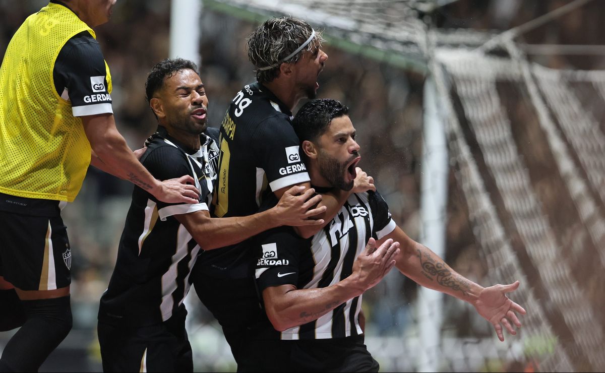 Bruno Magalhães, comentarista da Cazé TV, faz elogios ao elenco do Atlético-MG: “E se encaixar?”