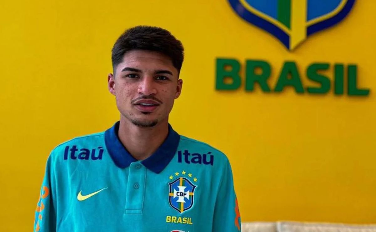 Palmeiras assina com Larson e fecha contrato de 5 anos com meio-campista após aval de Abel