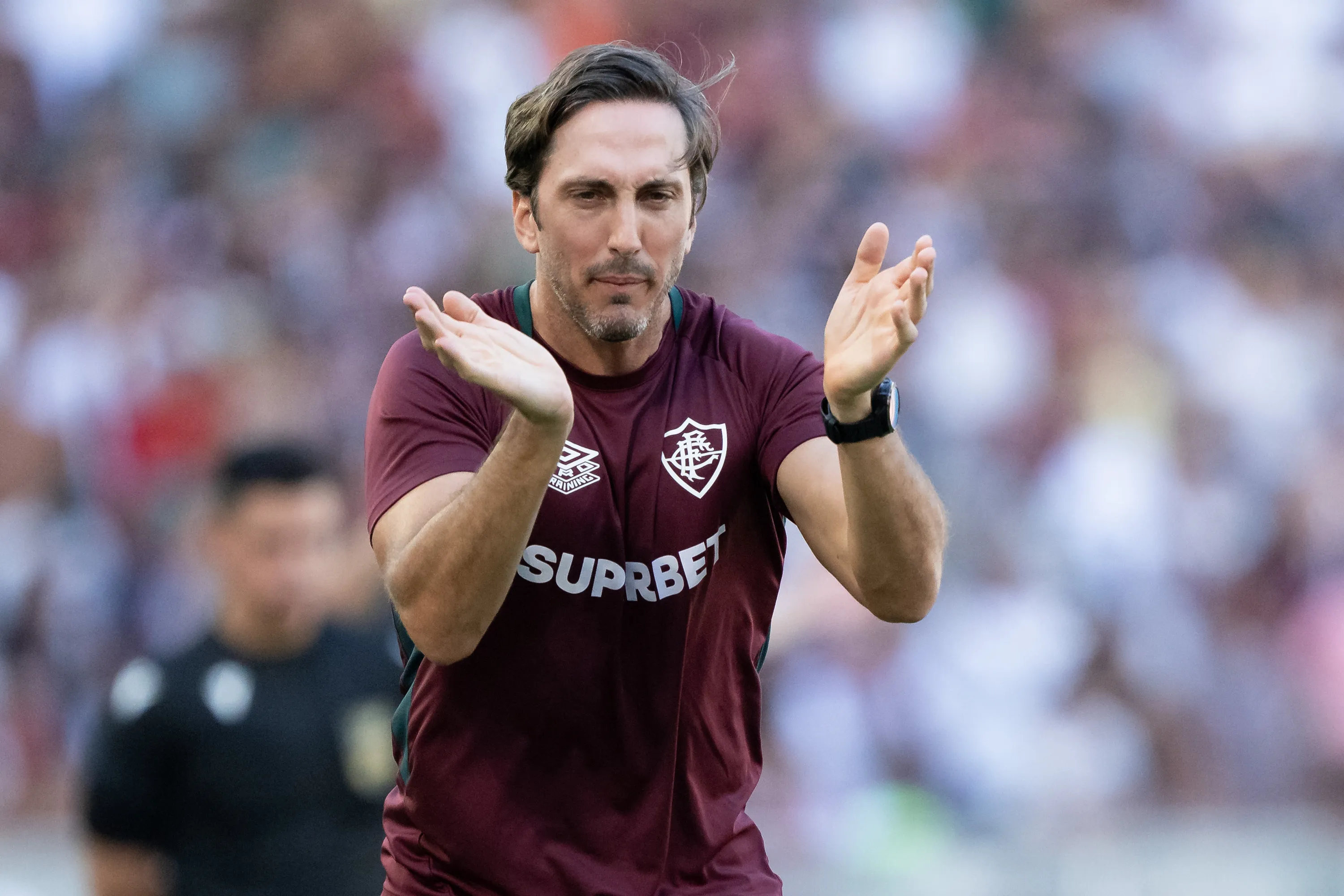 Zubeldía está de volta aos gramados após duas semanas de licença no Flu – Foto: Jorge Rodrigues/AGIF