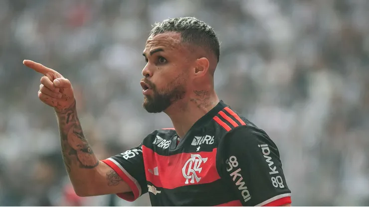 MG - BELO HORIZONTE - 10/11/2024 - COPA DO BRASIL 2024, ATLETICO X FLAMENGO - Michael jogador do Flamengo durante partida contra o Atletico no estadio Arena MRV pelo campeonato Copa Do Brasil 2024.