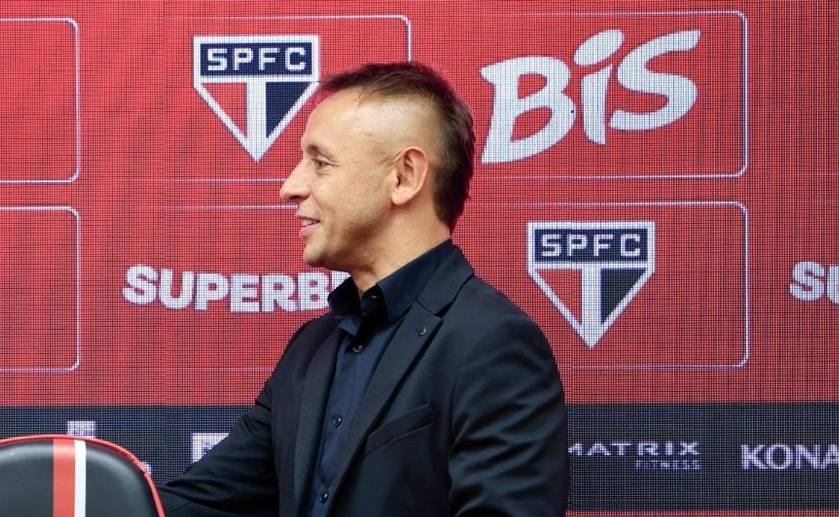 Rafinha chega com moral no São Paulo e já prepara primeiras decisões nos bastidores do Tricolor