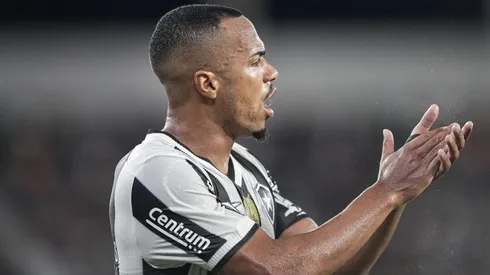 Wallace Davi chega com a ideia de tentar substituir Marlon Freitas