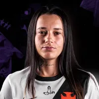 Vasco anuncia a contratação da meia Nayara Couto para 2026