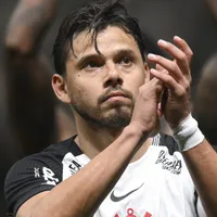 Romero é anunciado pelo Boca Juniors e Fiel repercute