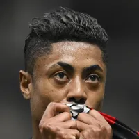 Flamengo planeja renovar com Bruno Henrique