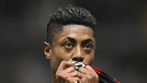 Bruno Henrique, atacante do Flamengo em partida pelo campeonato brasileiro (Foto: Pedro Vilela/Getty Images)