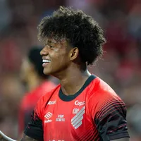 Cruzeiro vê Bruninho travar renovação com Athletico-PR