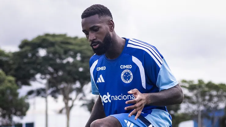 Gerson foi a maior contratação do futebol brasileiro e agora a Raposa muda o foco no mercado - Foto: Gustavo Aleixo/Cruzeiro