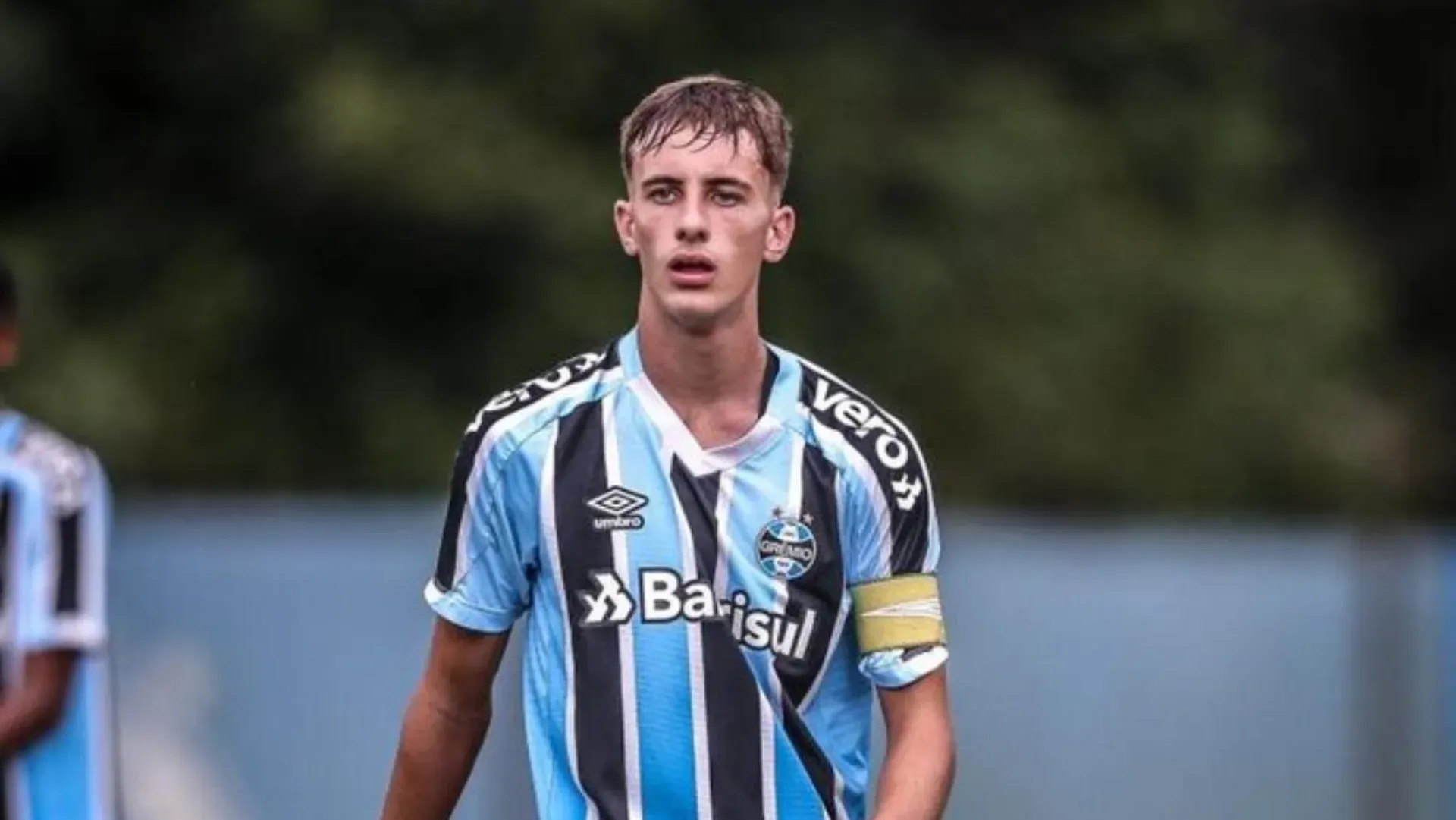 O volante Bernardo Zortéa em ação pelo Grêmio (Morgana Schuh/Grêmio FBPA)