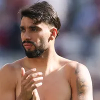 Flamengo fica próximo de Paquetá e negocia saída de Michael para Arábia Saudita