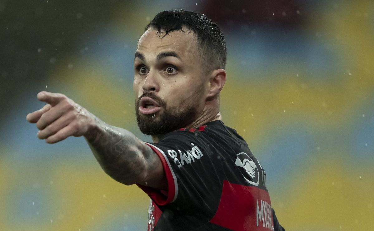 Michael tem novela encerrada no Santos e vai assinar contrato para jogar pelo Al-Ula, da Arábia Saudita