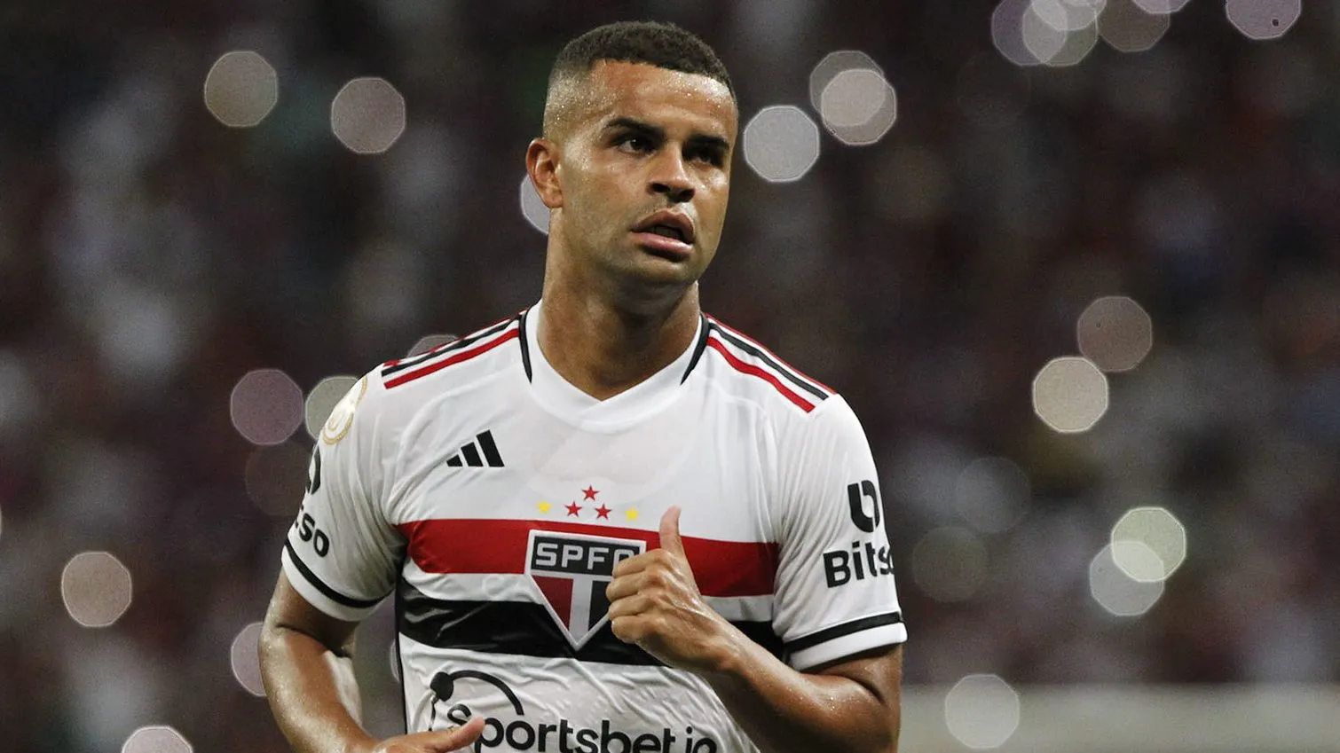 Alisson voltou a treinar no Tricolor – Foto: Rubens Chiri / saopaulofc.net