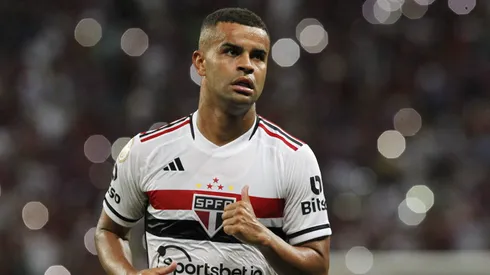 Alisson voltou a treinar no Tricolor – Foto: Rubens Chiri / saopaulofc.net