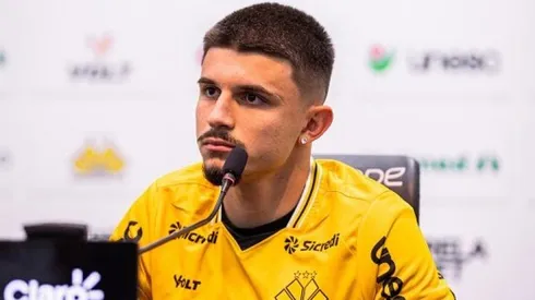 Léo Mana está emprestado pelo Corinthians. Foto: João Vitor Pereira/Criciúma