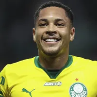 Fenerbahçe monitora situação de Vitor Roque, diz jornalista