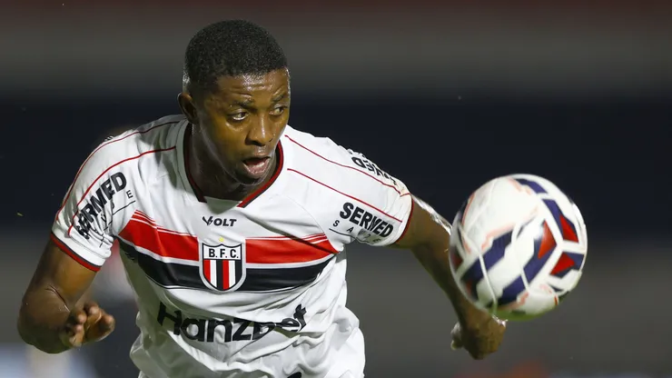 Jonathan Cafú volta ao interior e reforça Ponte Preta após passagem pelo São Paulo e Corinthians - Thiago CalilAGIF