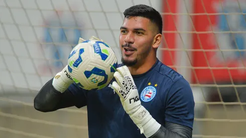 Goleiro tem o futuro incerto – Foto: Walmir Cirne/AGIF.
