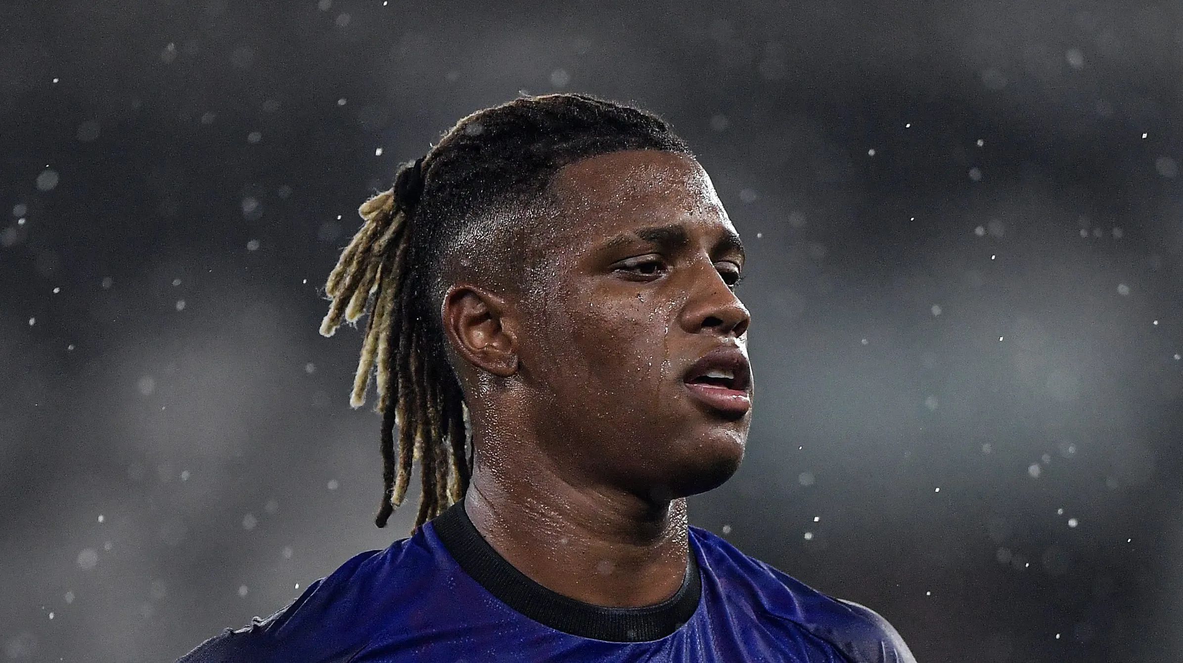 Foto: Thiago Ribeiro/AGIF – Danilo foi oferecido ao Flamengo e teve conversas com o Palmeiras.