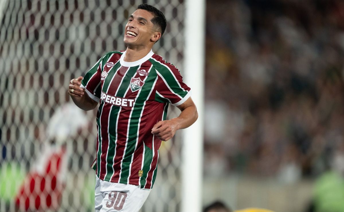 Kevin Serna renova com o Fluminense após interesse externo e projeta ambições esportivas no clube