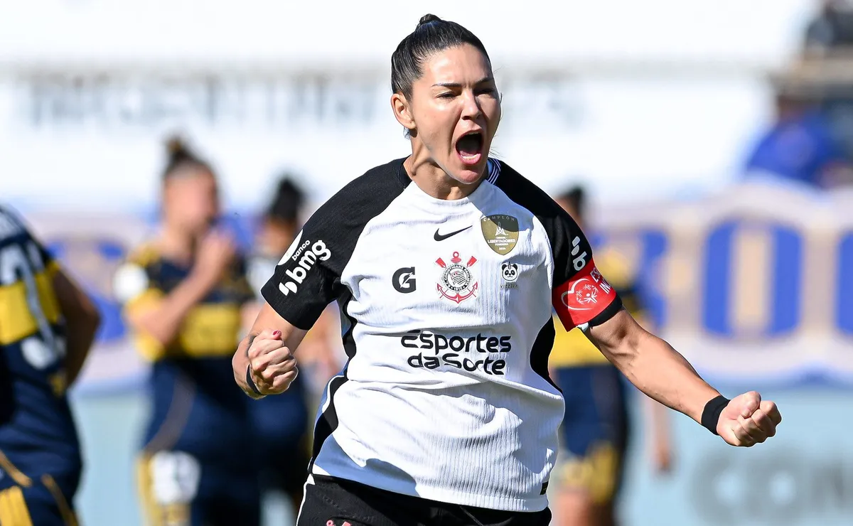 Gabi Zanotti celebra classificação do Corinthians no Mundial Feminino