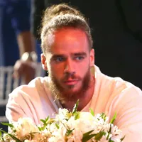 Santos aguarda proposta oficial por Billal Brahimi após atacante ser oferecido ao exterior