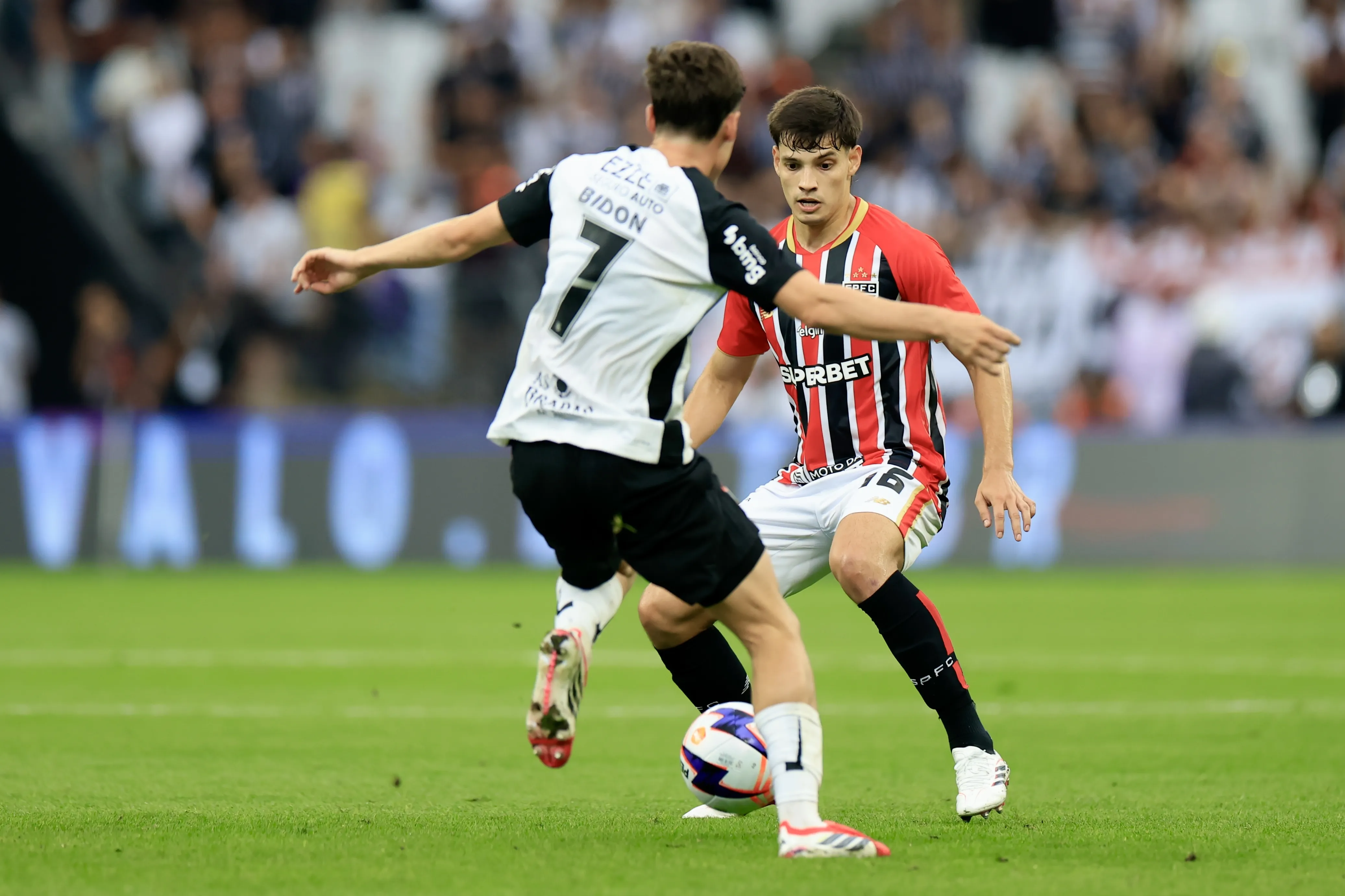 Corinthians empatou com o São Paulo nos minutos finais do clássico. Foto: Marcello Zambrana/AGIF