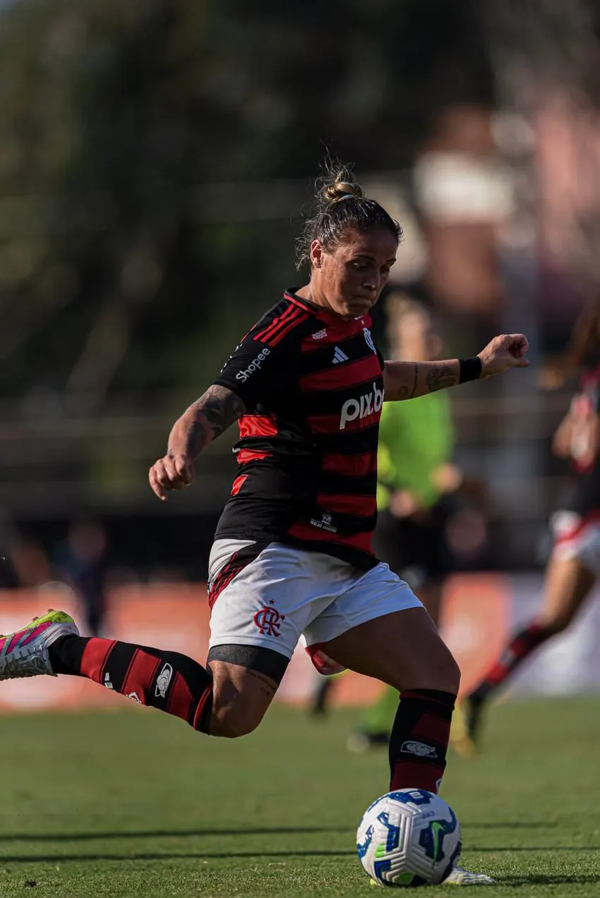 Camisa 10 do Flamengo. Foto: Paula Reis/CRF