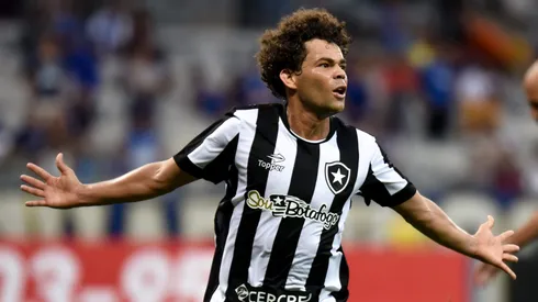 Camilo brilhou na última vitória do Botafogo diante do Cruzeiro, em 2016 foto: Andre Yanckous/AGIF