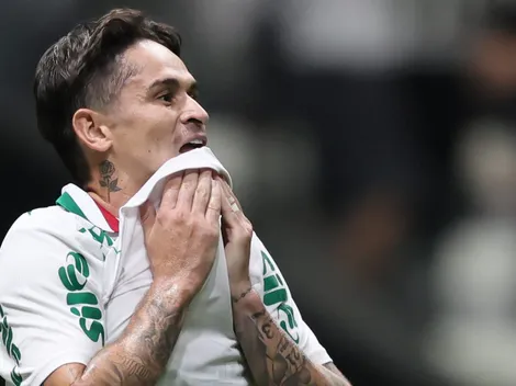 Com gol contra de Khellven, Palmeiras empata com o Atlético-MG