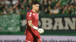 Brazão jogador do Santos deixa o campo após partida contra o Chapecoense. Foto: Renato Padilha/AGIF