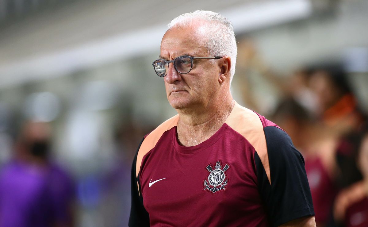 Dorival Jr faz mudanças, mas Corinthians não consegue reagir e perde para o Bahia pelo Brasileirão