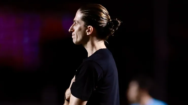 Filipe Luís novamente decidiu mudar time de forma tardia e Mengão tomou virada do São Paulo no MorumBis