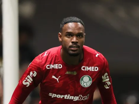 Carlos Miguel sofre cobranças da torcida do Palmeiras