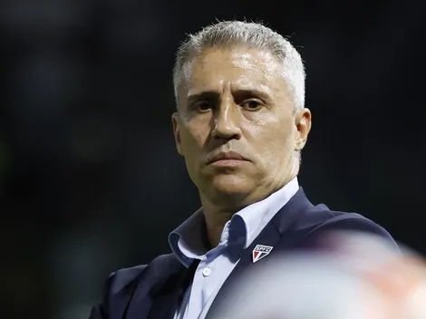 Crespo se posiciona sobre polêmica após virada contra o Flamengo