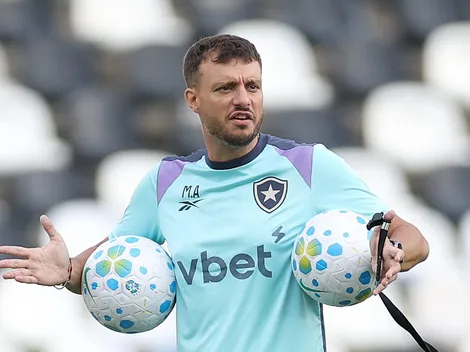 Sequência de jogos do Botafogo em fevereiro chama atenção de Anselmi